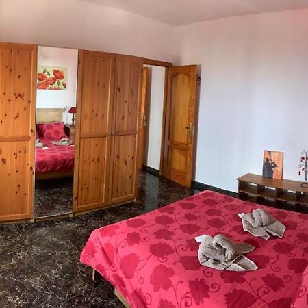 Naomi'S House Guest House Fasnia Bagian luar foto