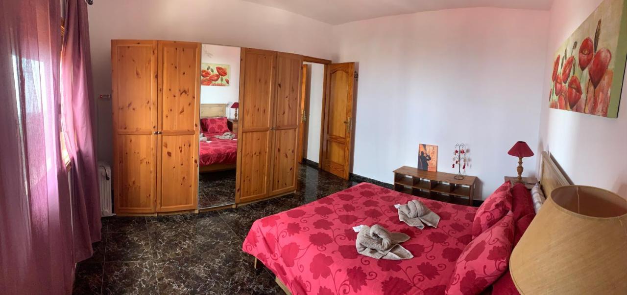 Naomi'S House Guest House Fasnia Bagian luar foto