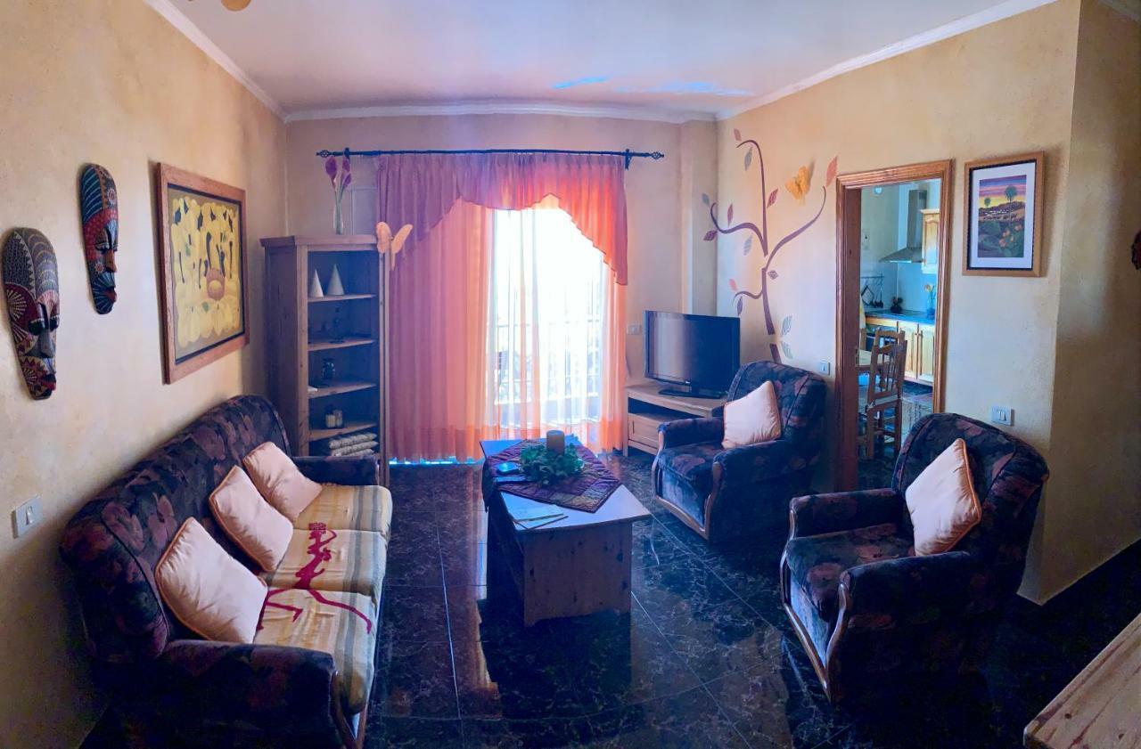 Naomi'S House Guest House Fasnia Bagian luar foto